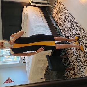 Cache Bodycon sheath dress, size 8 (fits like a 4/6!)